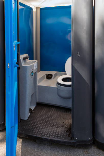 Portable Toilet Options We Offer in Pine Ridge, PA